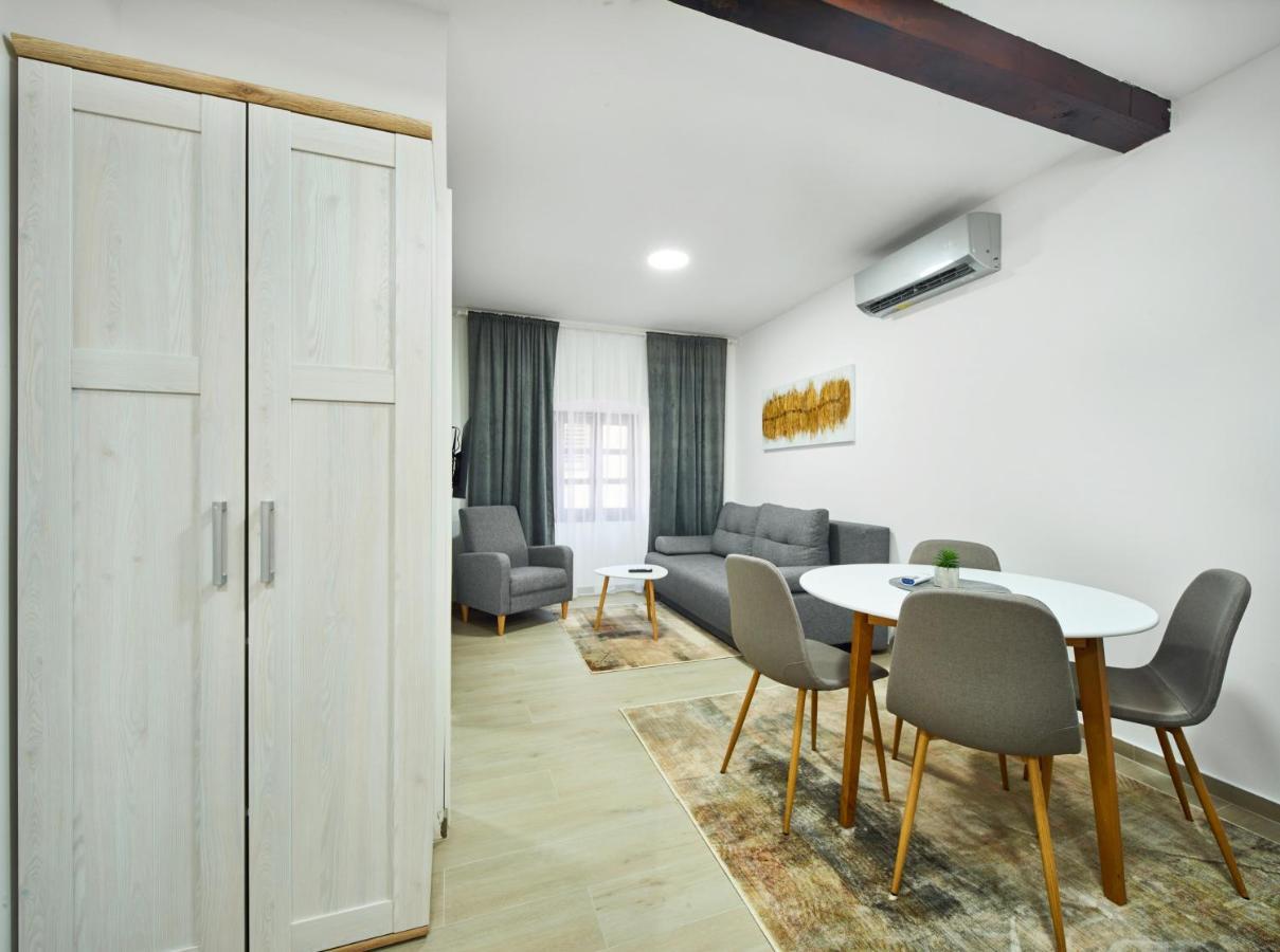 Cardo Apartments Пореч Екстер'єр фото